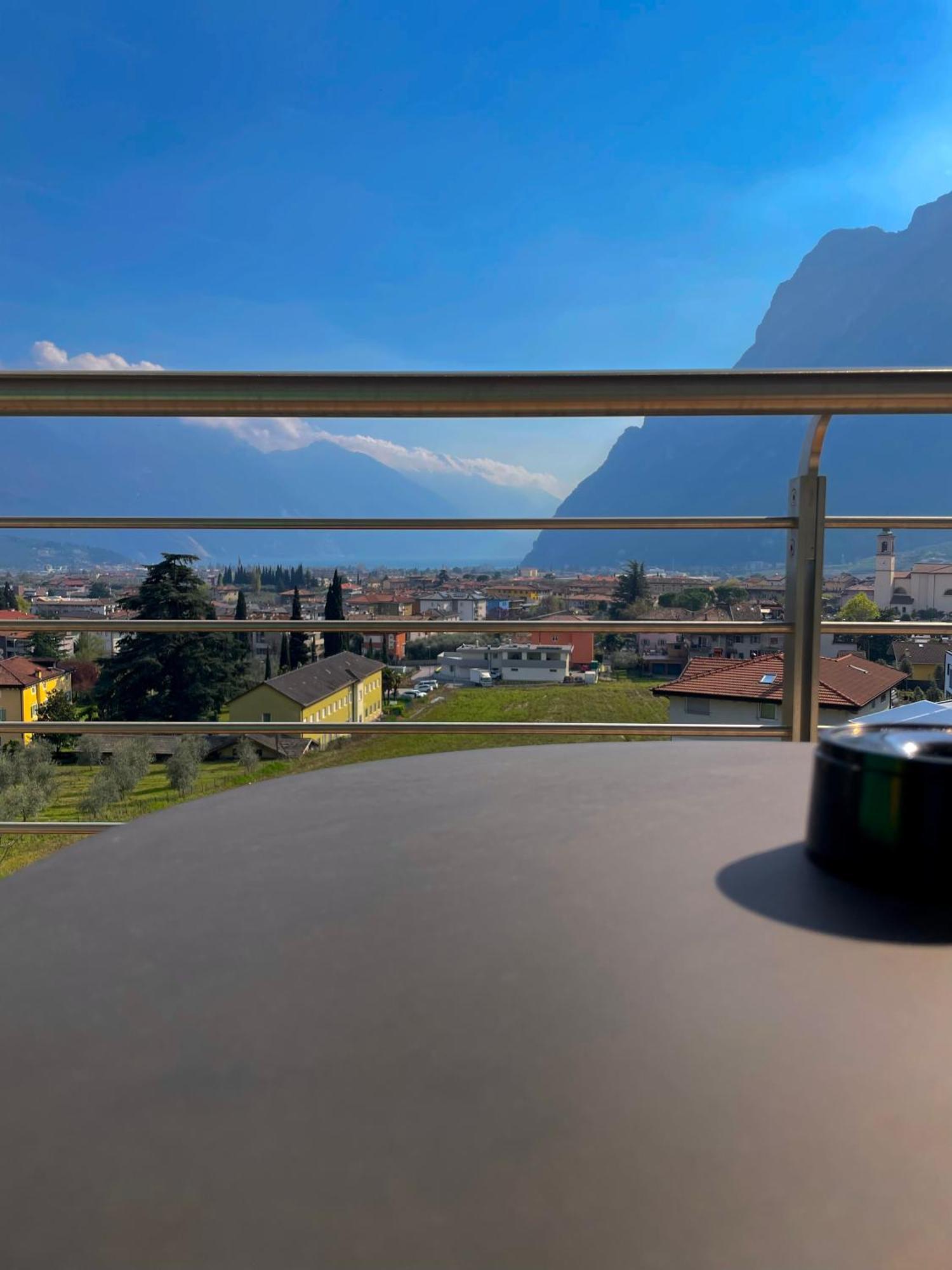 View & Chill Apartment Рива-дель-Гарда Экстерьер фото